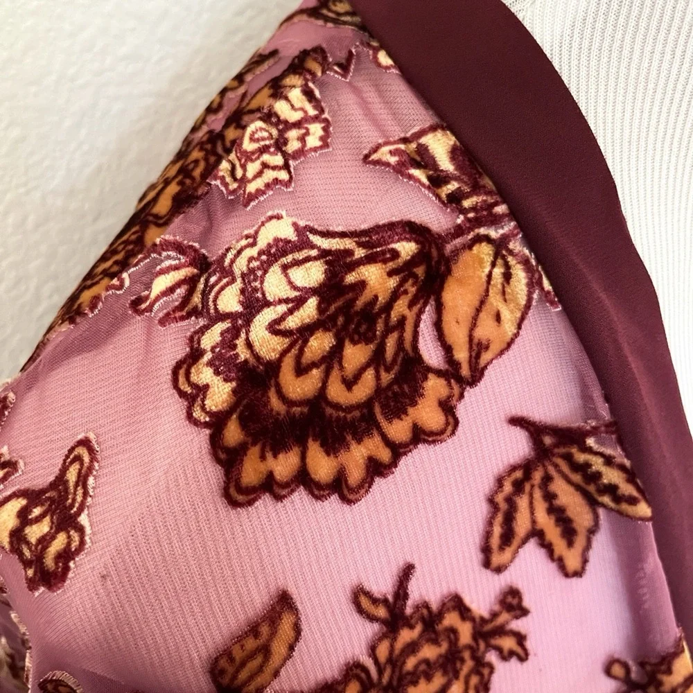 NWT - Sheer Floral Velvet and Chiffon Kimono | Wine, Gold | Women’s Small